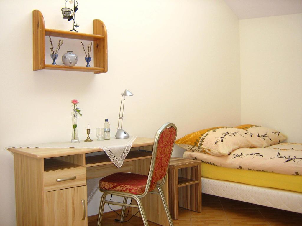 Gosciniec Podkowa Apartment Wlodawa Room photo